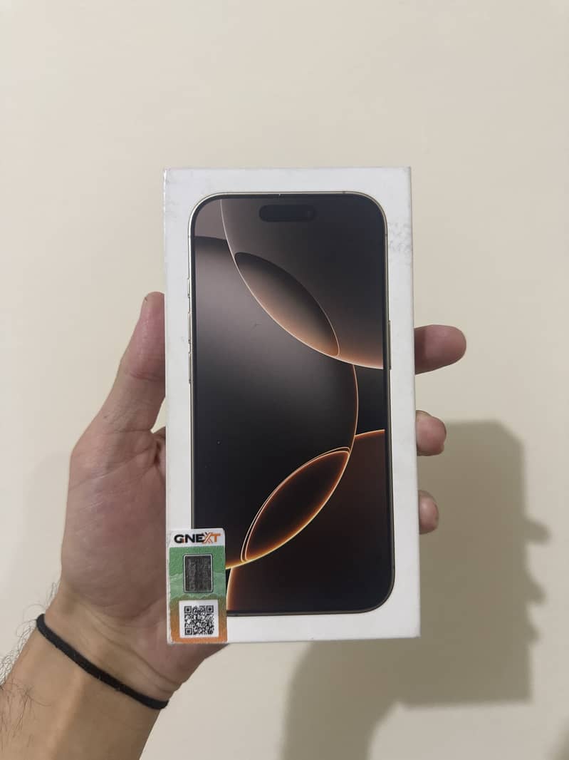 Apple iPhone 16 Pro 0