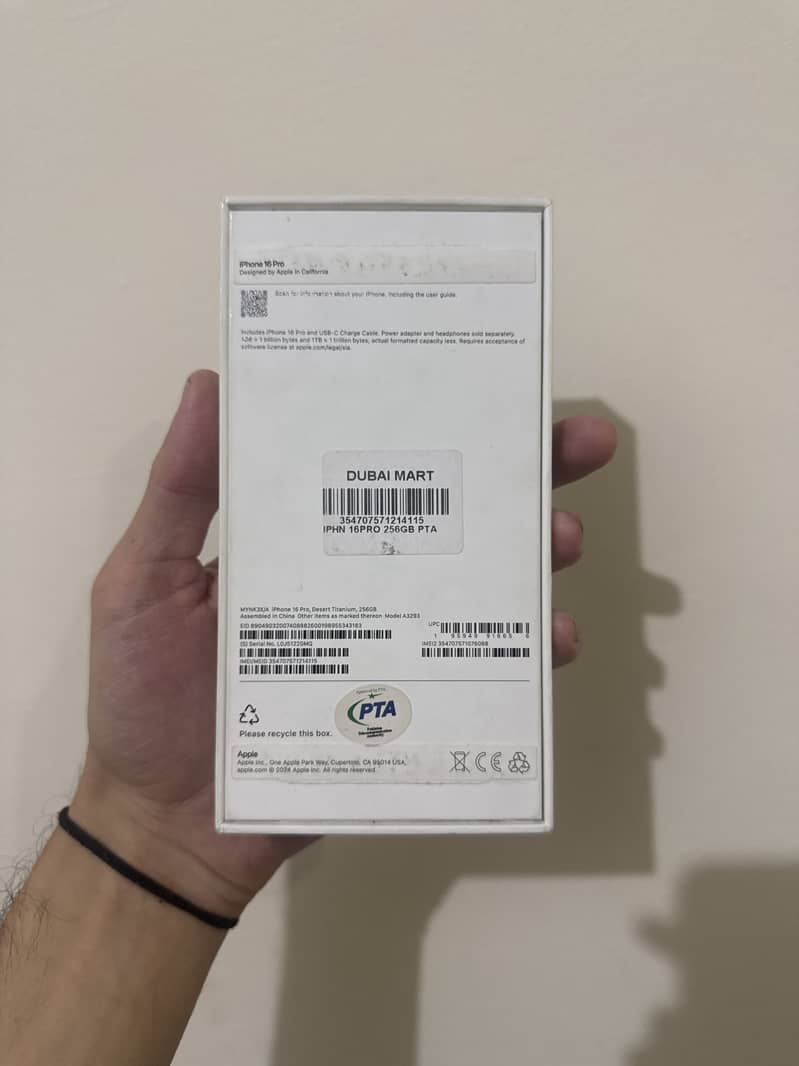 Apple iPhone 16 Pro 1