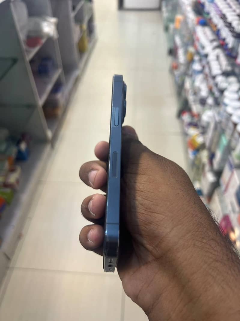 Apple iPhone 13 Pro 0