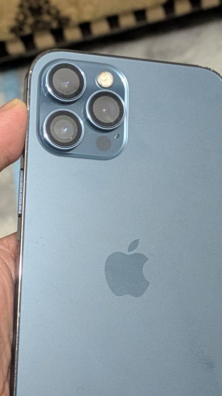 Apple iPhone 12 Pro Max 3