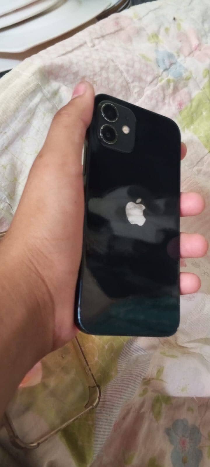 Apple iPhone 12 1
