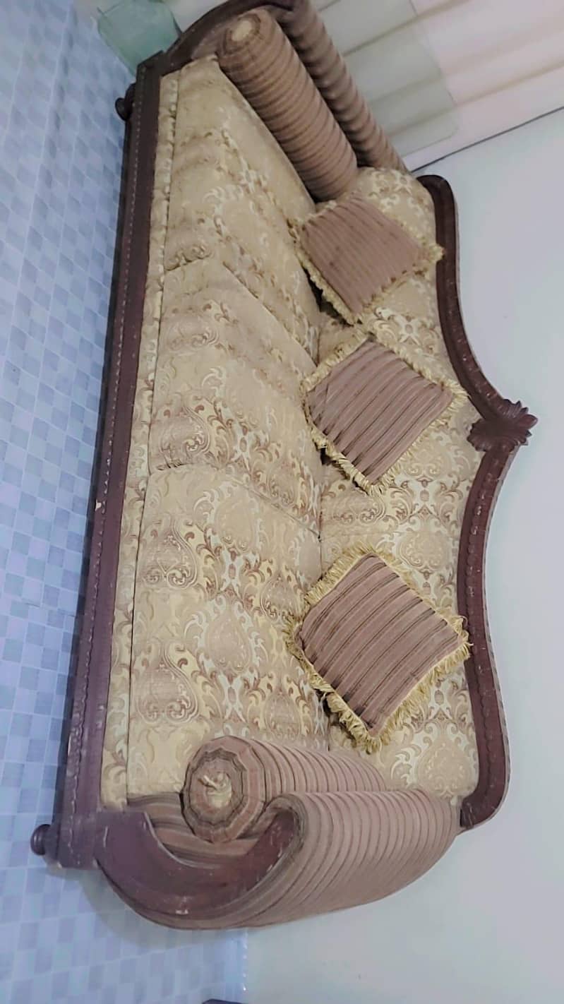 6 sitar sofa 4