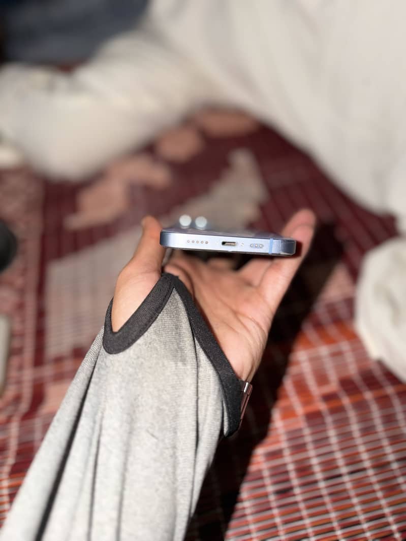 Apple iPhone 14 6