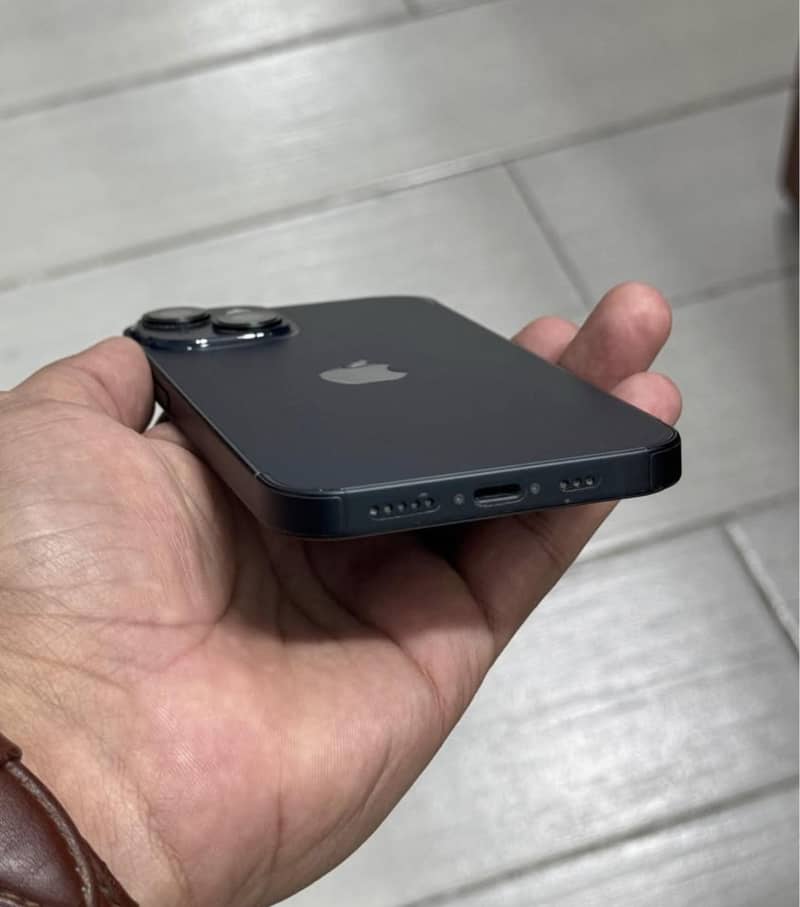 Apple iPhone 14 1