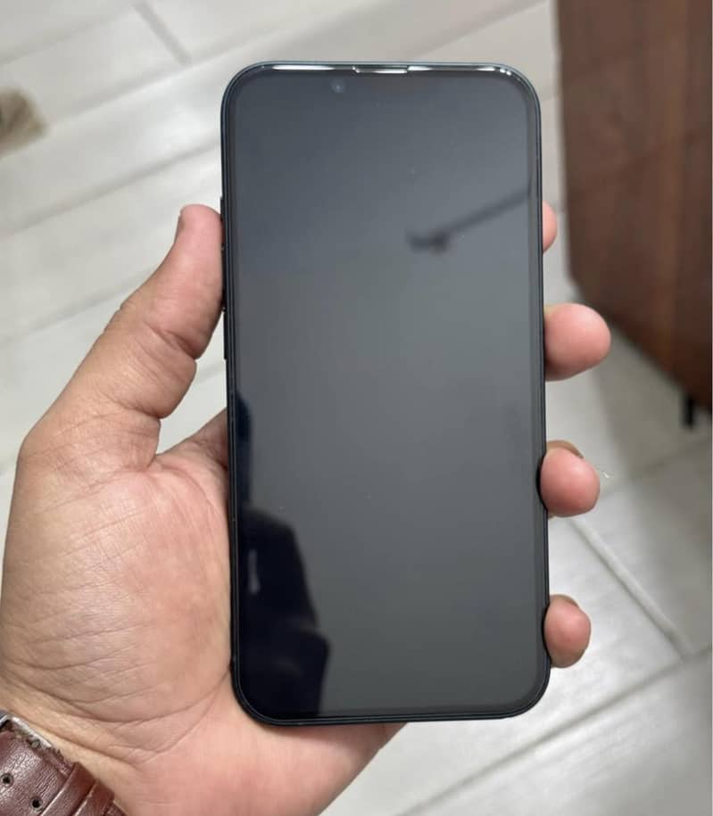 Apple iPhone 14 4