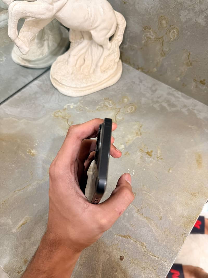 Apple iPhone 14 Pro Max 4