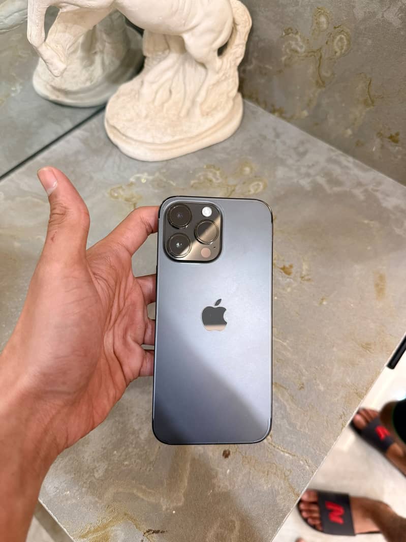 Apple iPhone 14 Pro Max 7
