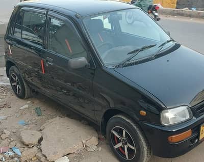 Daihatsu Cuore 2012