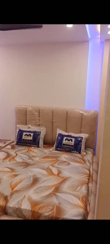 FURNISH FLAT FOR RENT GULBERG FIRDOUS MARKET