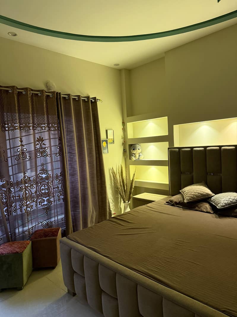 King bed with side tables 5