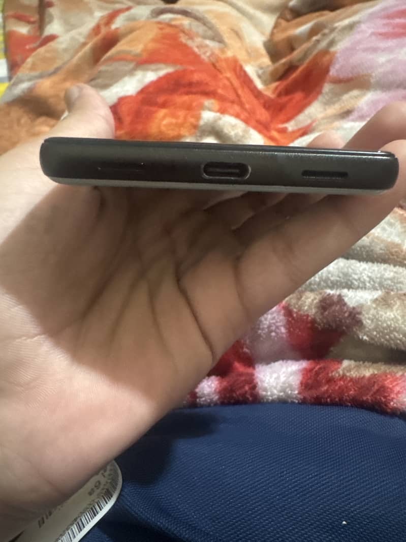 Google Pixel 6a 4
