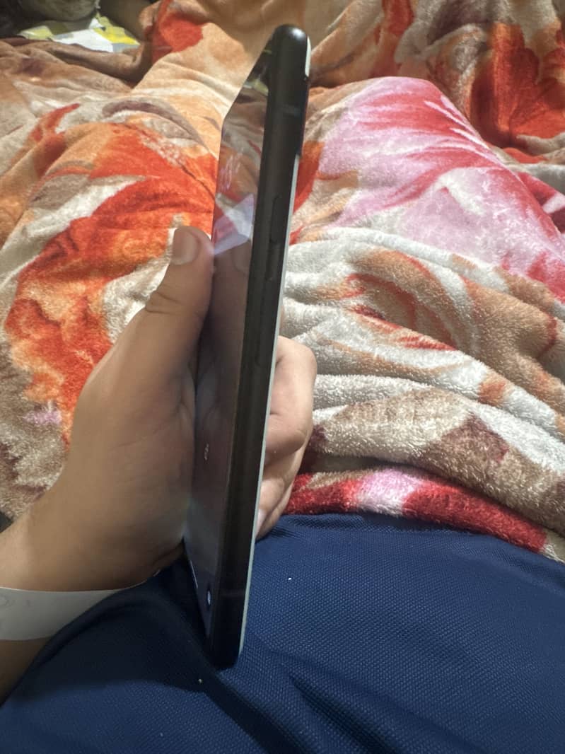 Google Pixel 6a 5