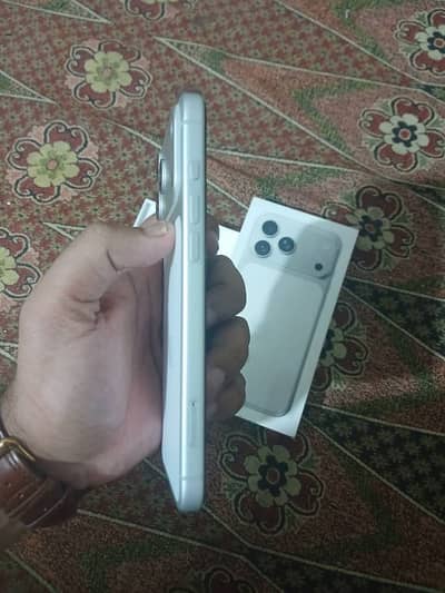 iPhone 17 pro max 256 gb silver