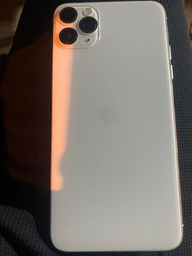 Apple iPhone 11 Pro Max 0