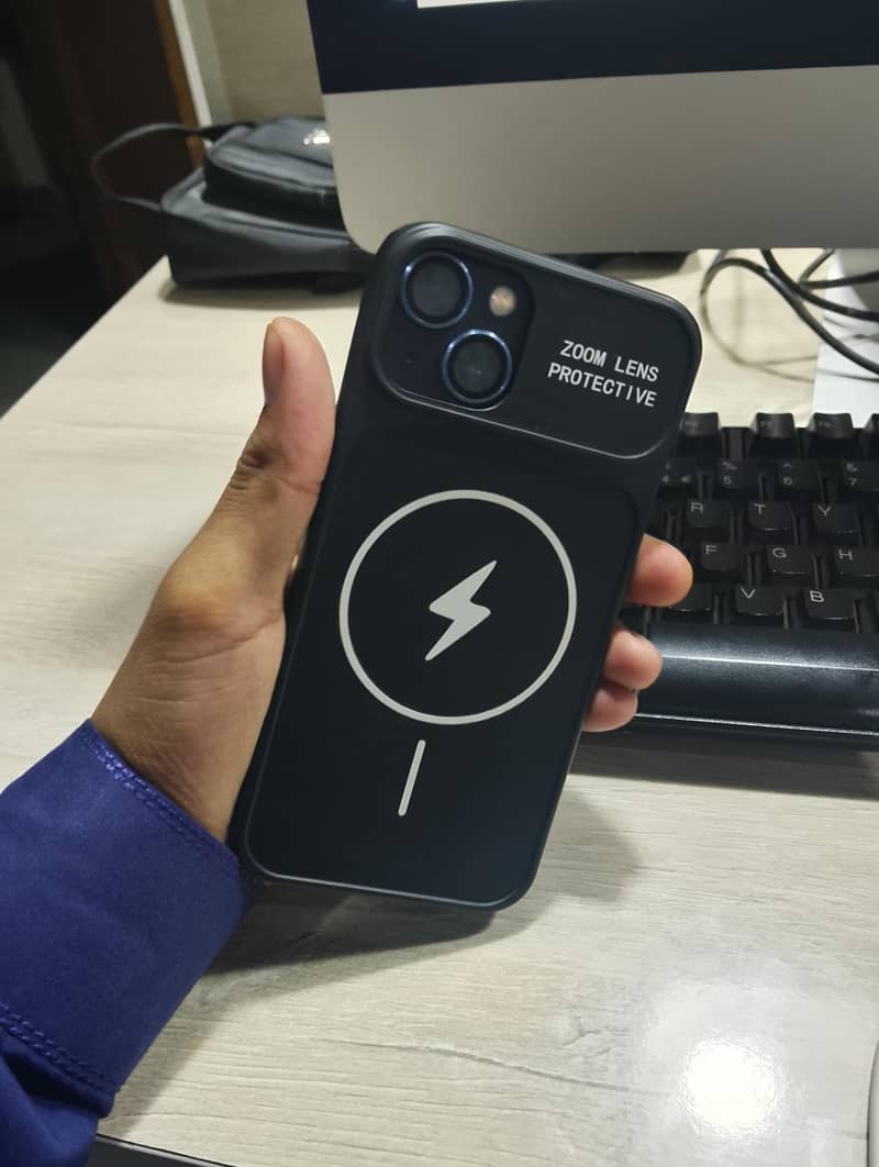 Apple iPhone 13 0