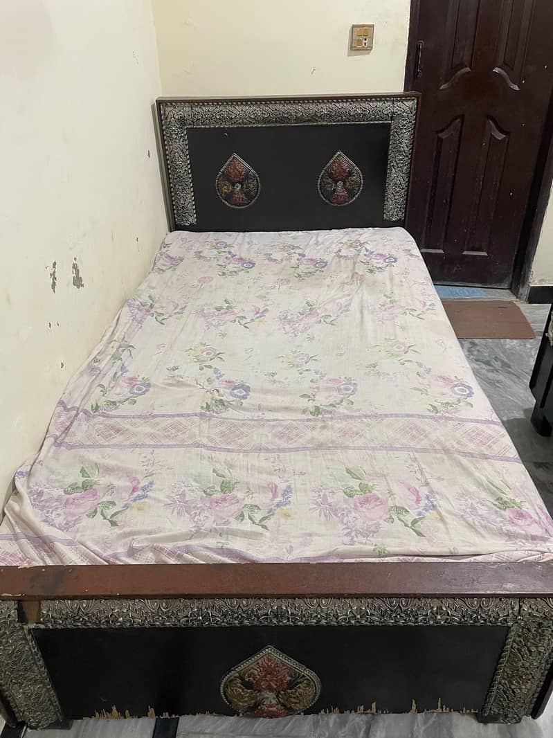 Single Bed 0