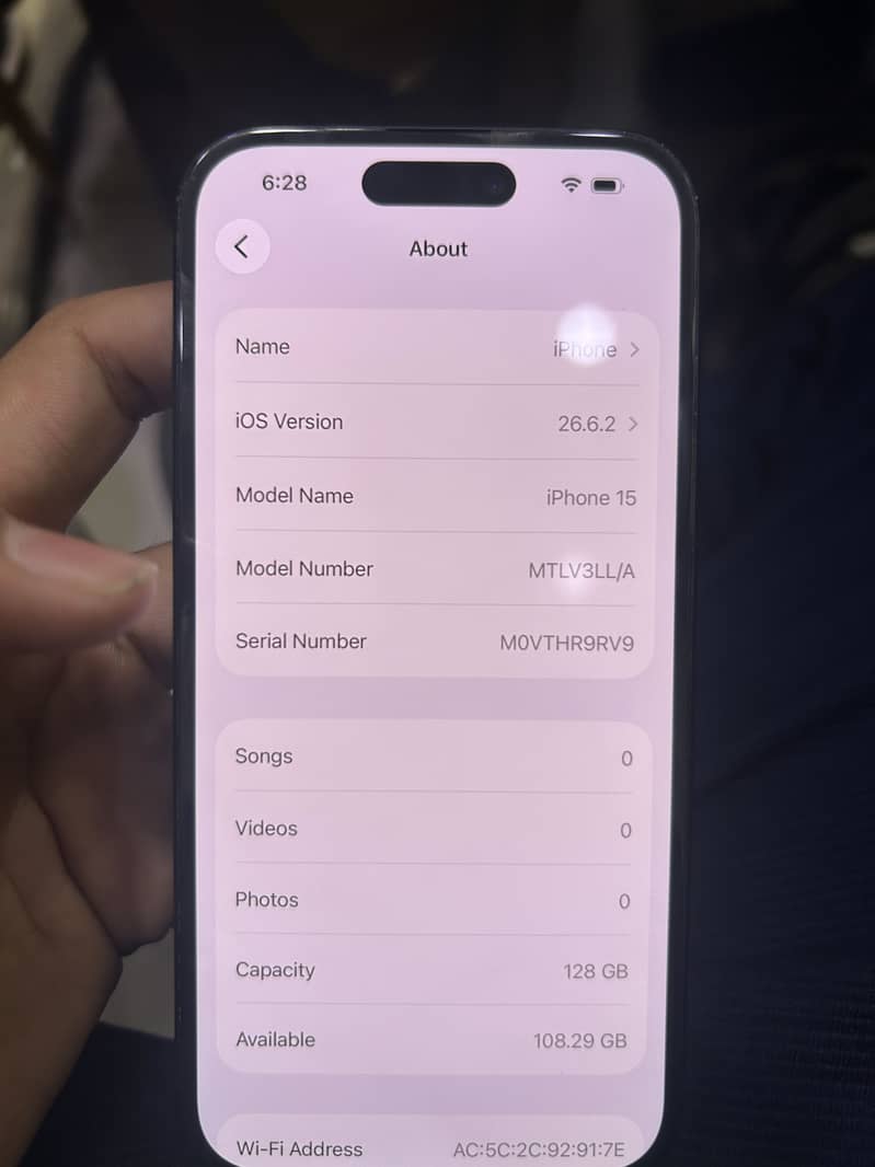 Apple iPhone 15 6