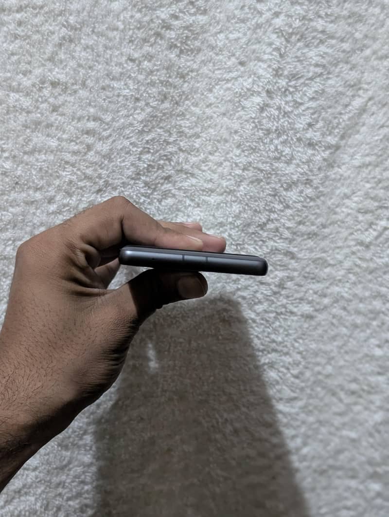 Google Pixel 7a 4