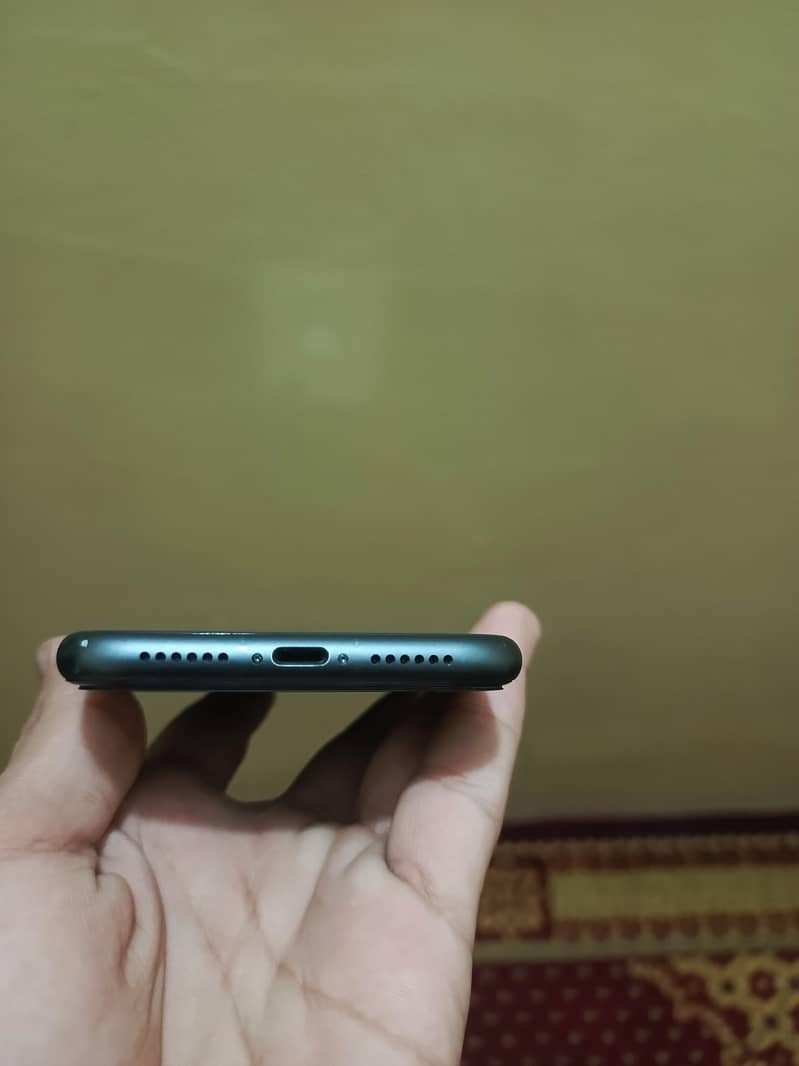 Apple iPhone 11 2