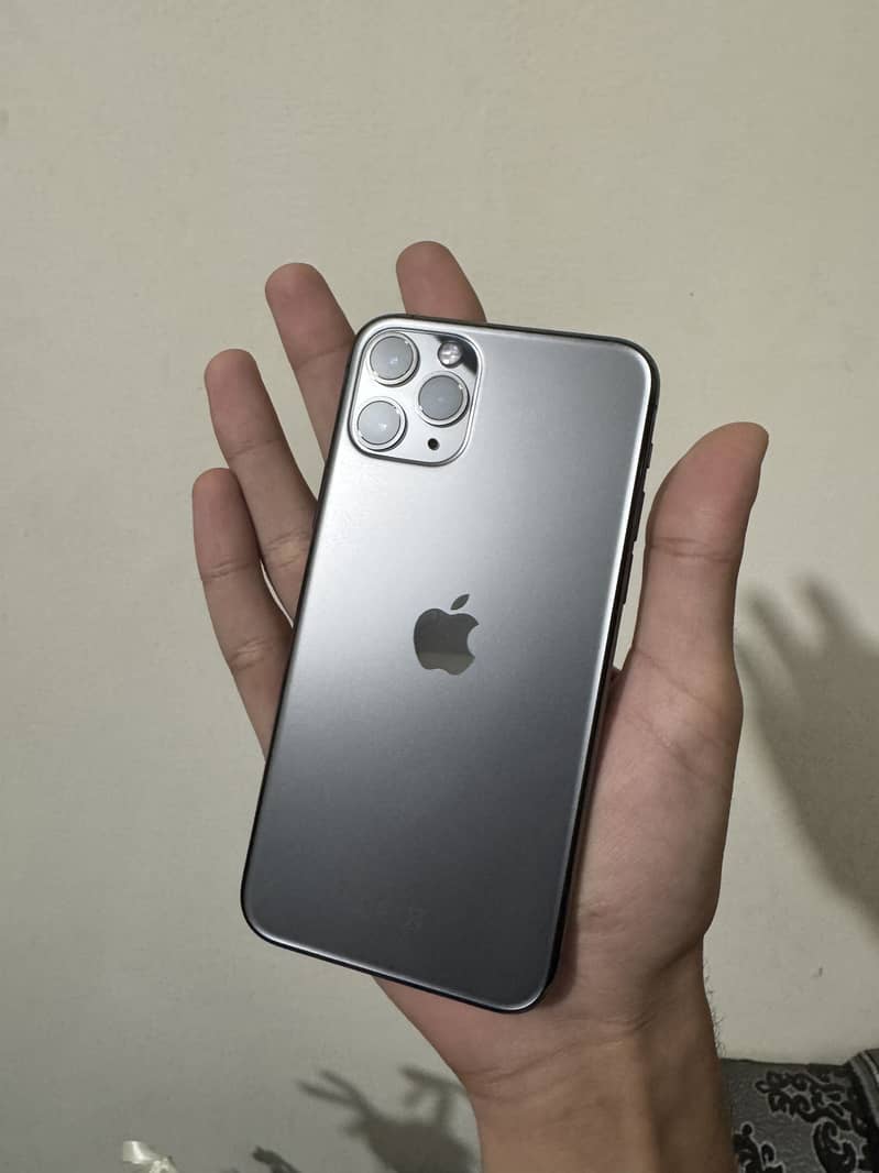 iPhone 11 Pro 0