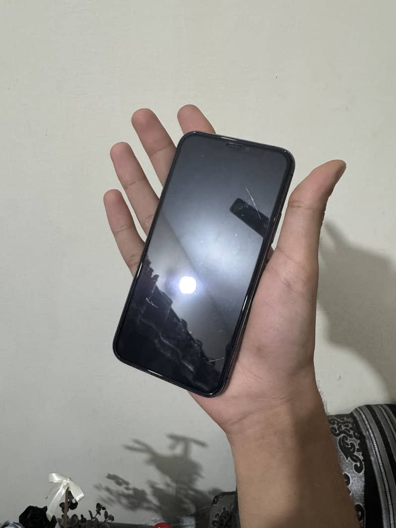 iPhone 11 Pro 1