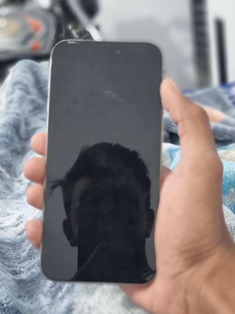 Apple iPhone 15 Pro Max 1