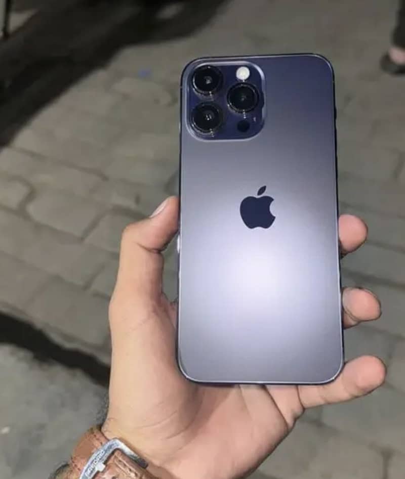 Apple iPhone 14 Pro Max 0