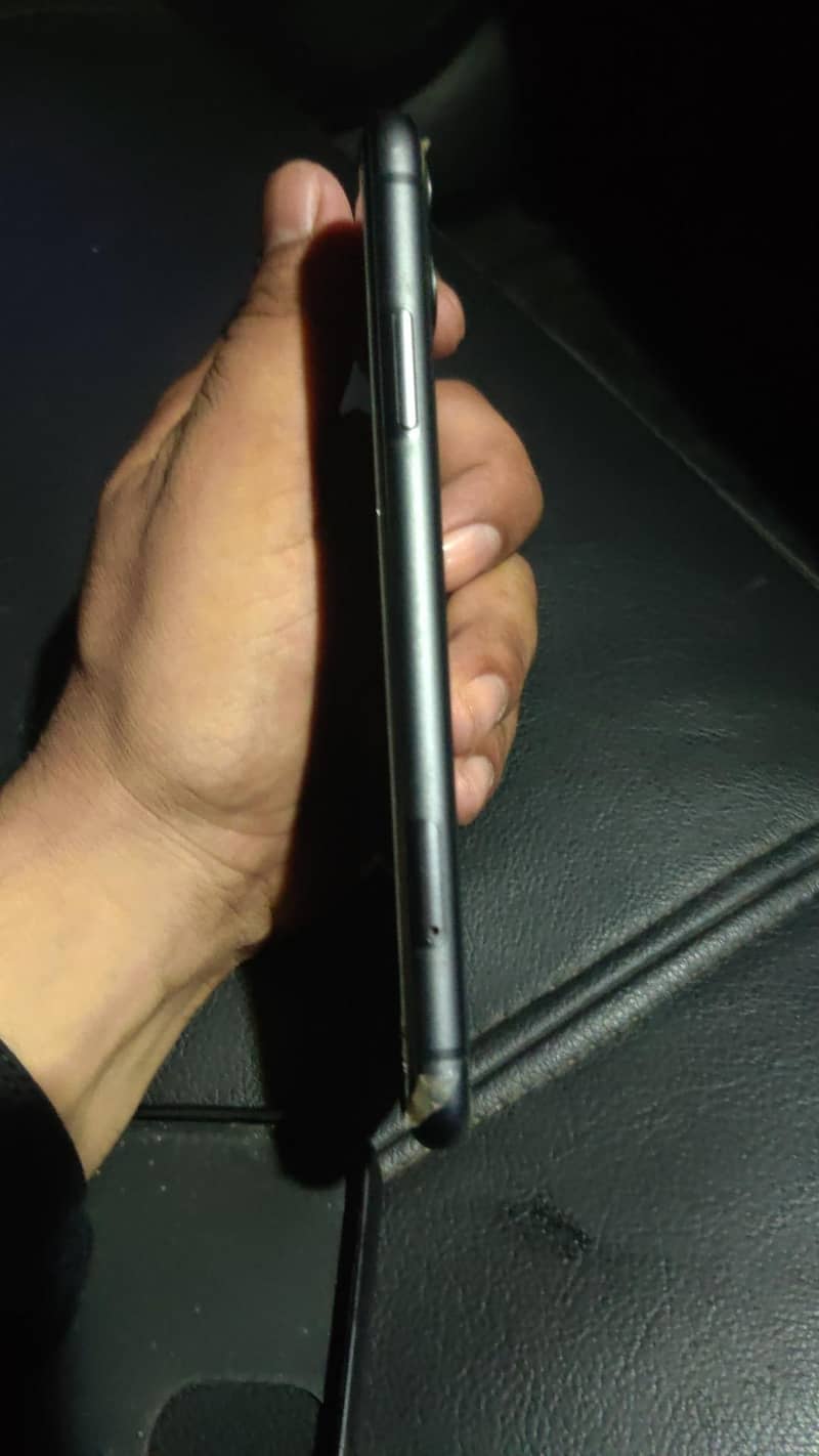 Apple iPhone 11 2