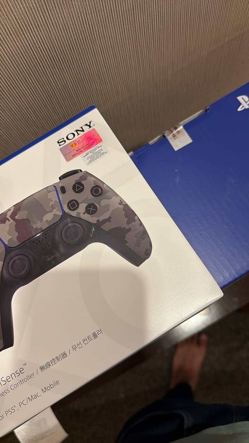 PlayStation 5 (Disc version 1 TB) 3
