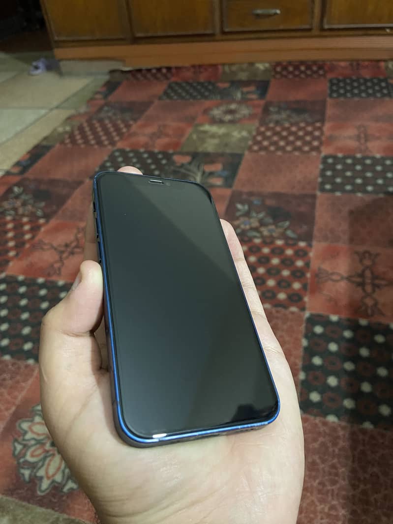 Apple iPhone 12 mini 3
