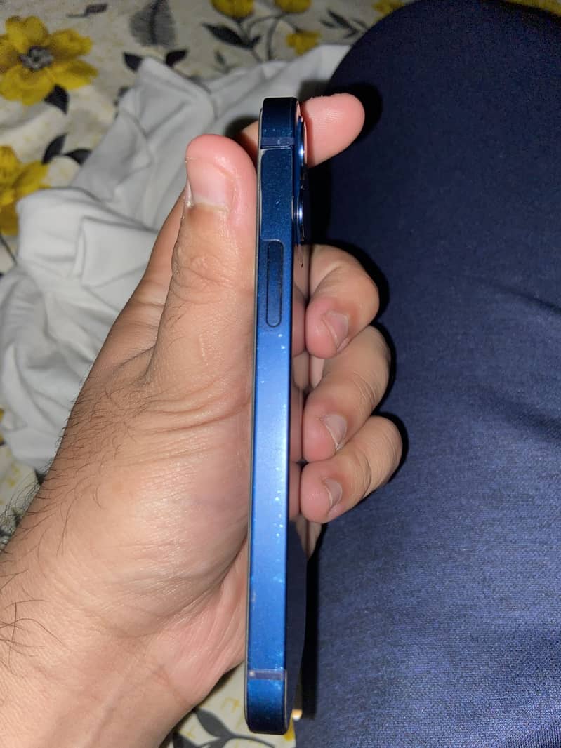 Apple iPhone 12 mini 8