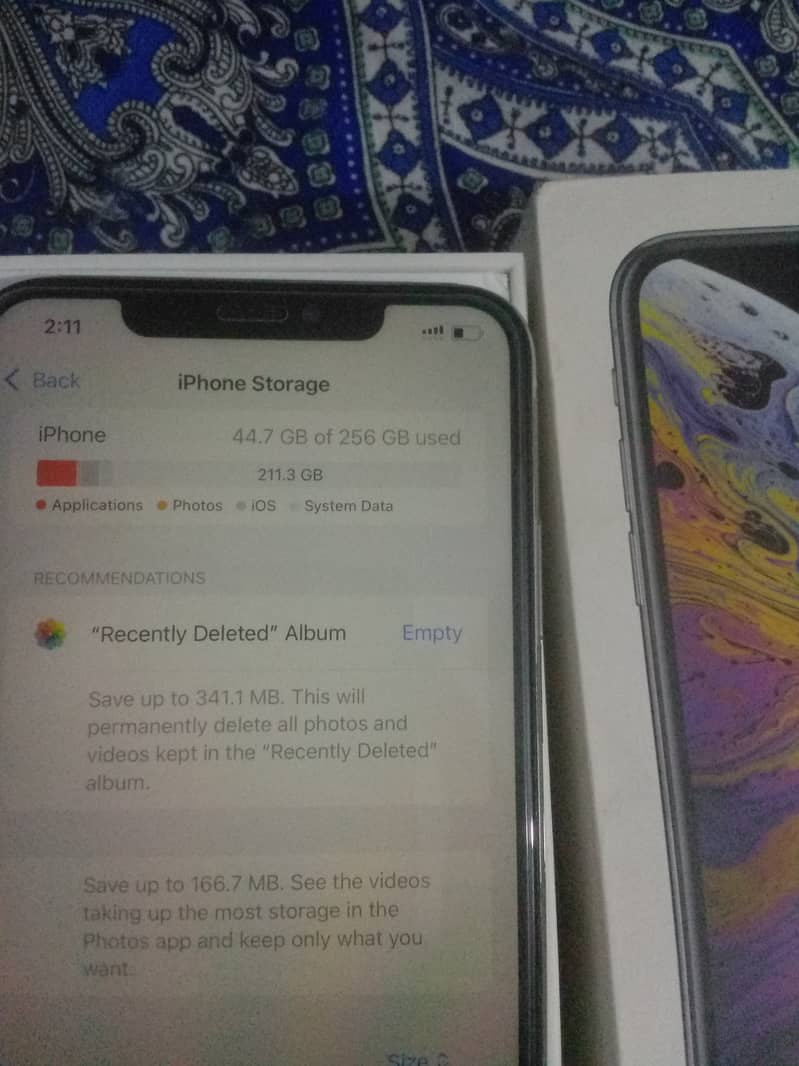 Apple iPhone XS Max 2