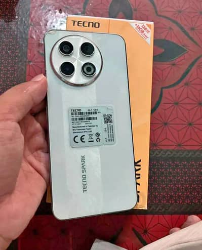 Tecno SPARK 30 Pro