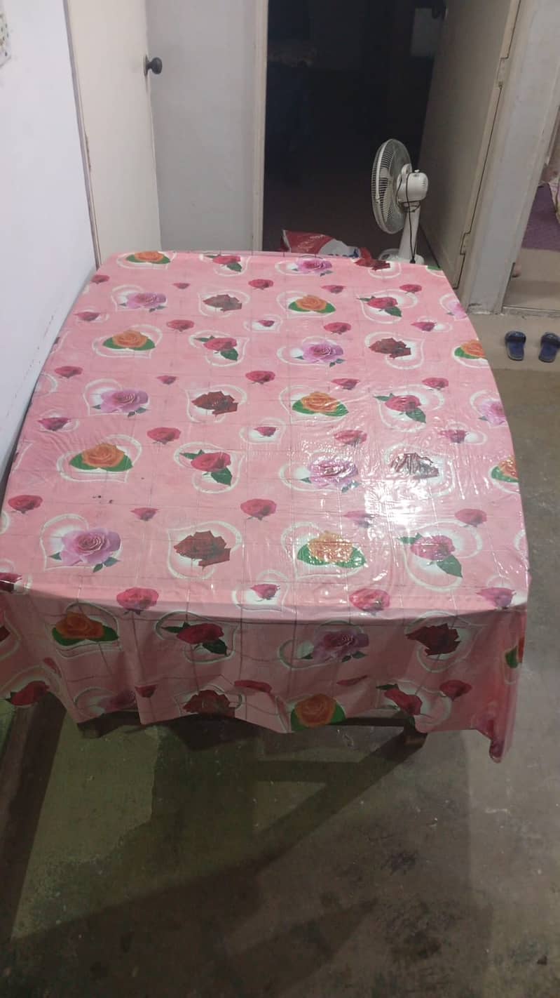 Dining table03222564277 2