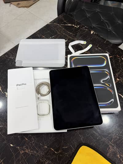 IPAD PRO M4 CHIP 256GB BRAND NEW QATTAR PURCHASED
