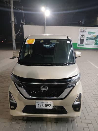 Nissan Roox 2025
