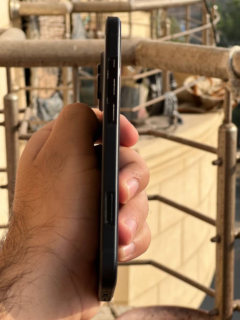 Apple iPhone 15 2