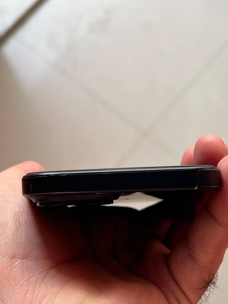 Apple iPhone 15 9