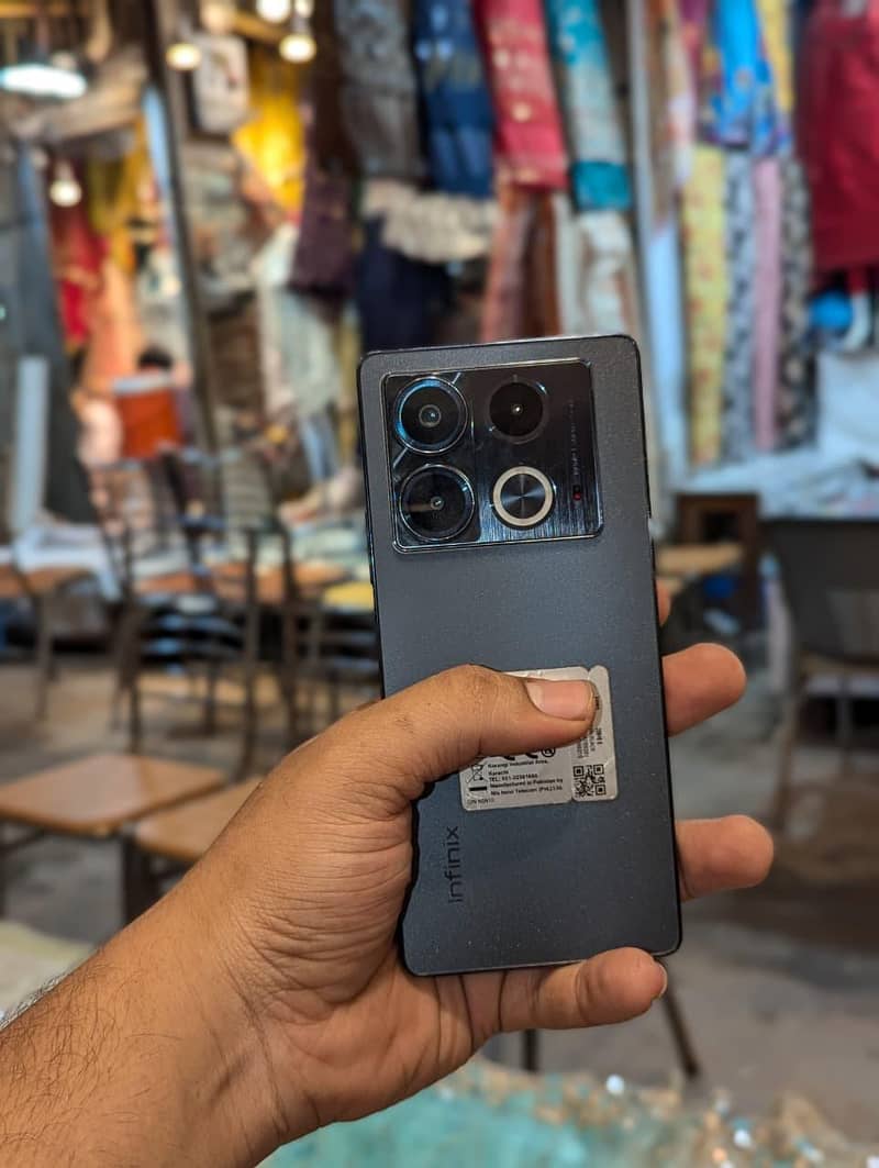 Infinix Note 40 4