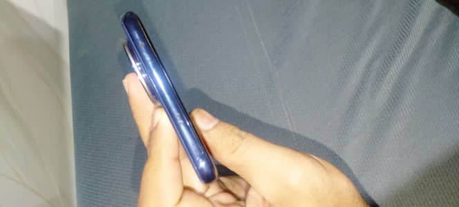 Vivo V50