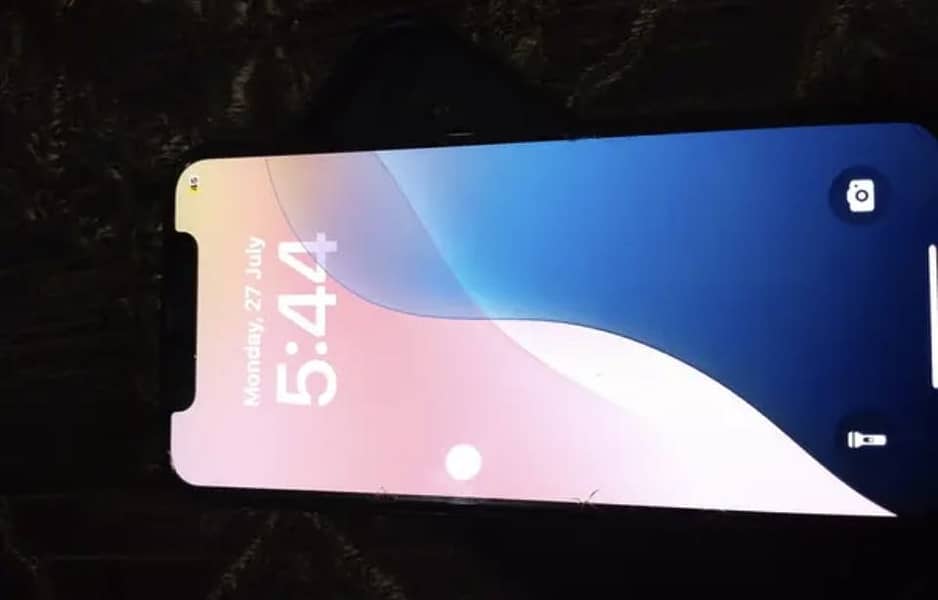 Apple iPhone XS 1