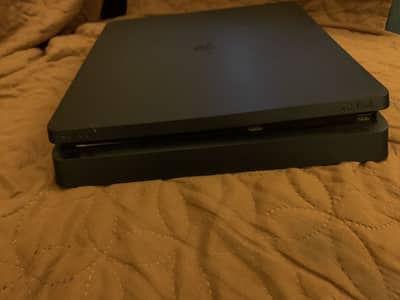PlayStation 4 slim