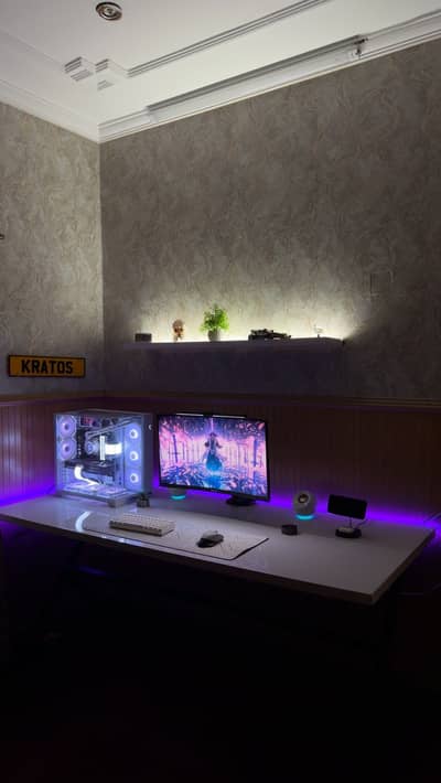 White Build Gaming Pc