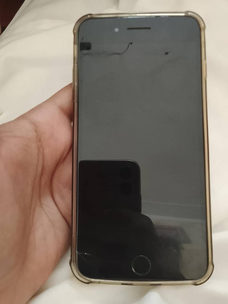 Apple iPhone 8 Plus 1