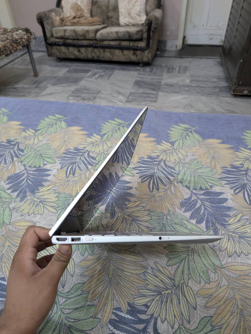 HP Envy 2