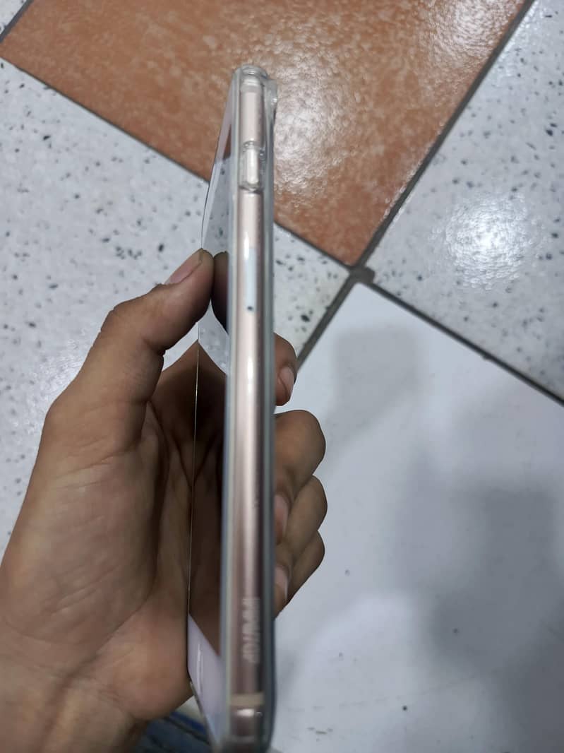 Apple iPhone 8 Plus 2
