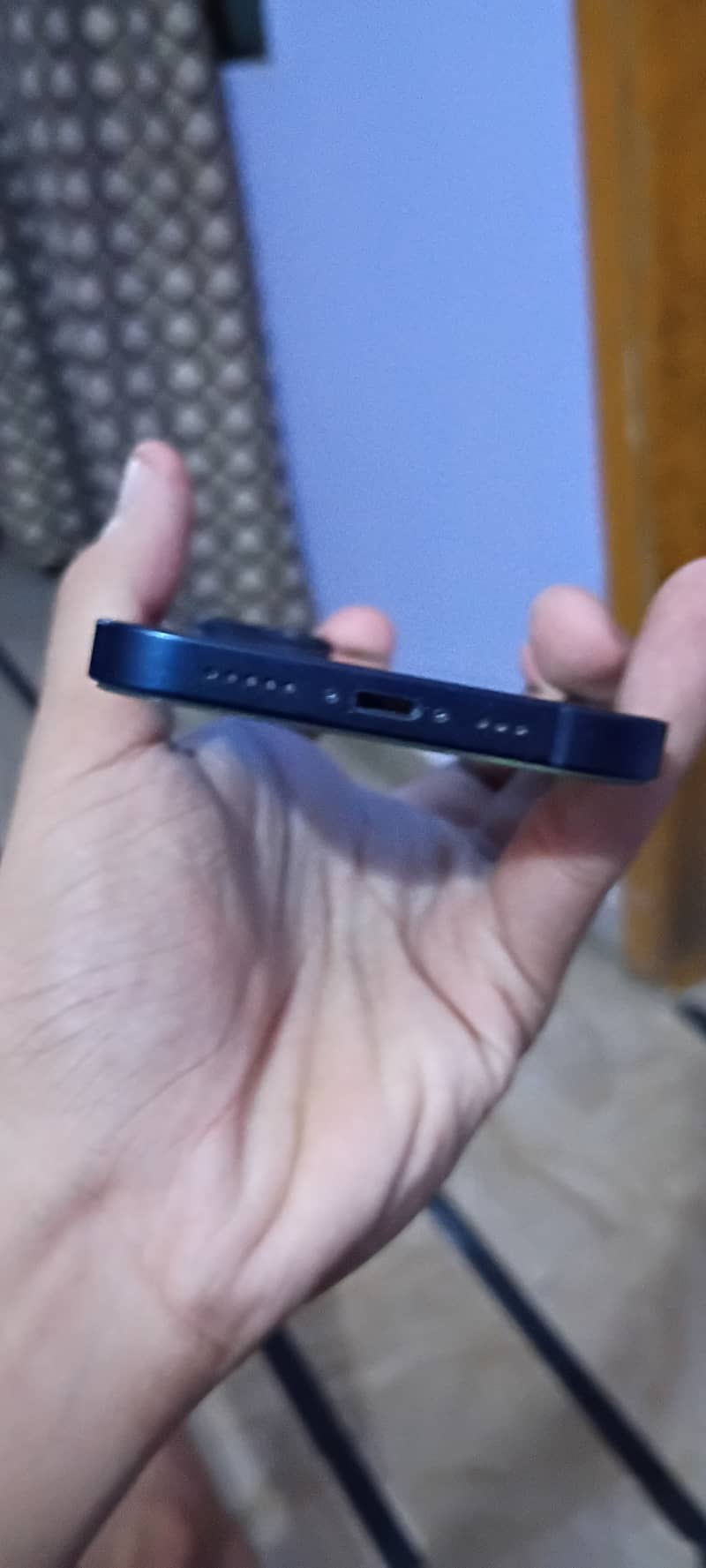 Apple iPhone 13 2