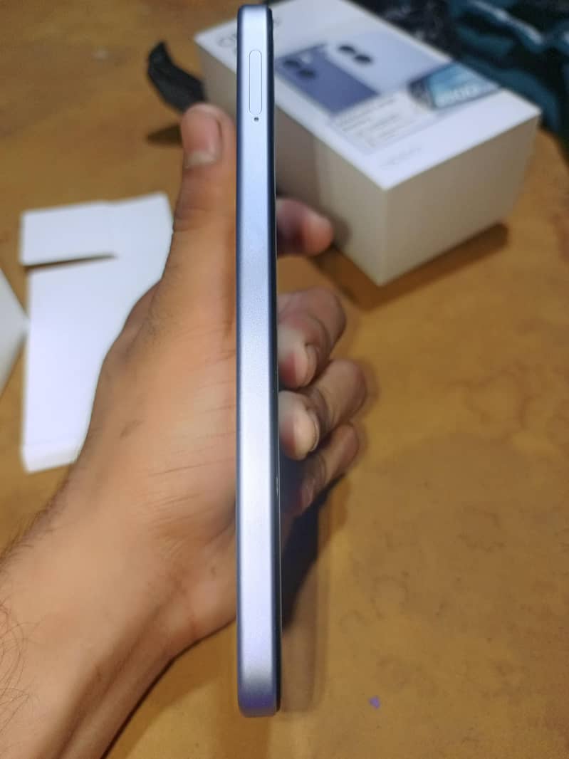 OPPO A6k 4