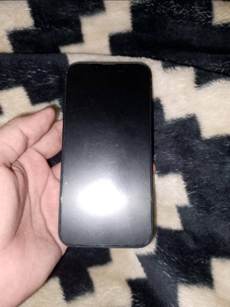 I phone 13 128Gb JV battery health 98 % water pack with box . USA LLA 5