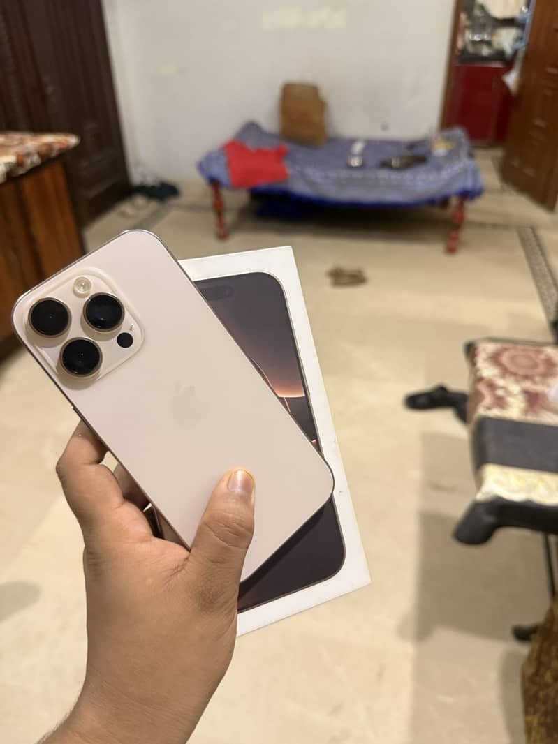 Iphone 16 pro 0
